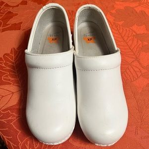 Dansko XP 39 White Clog